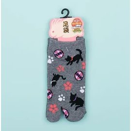 INASAKA MERIYASU Socks - Tabi - Kuro Neko Black Cats Playing In the Sakuras and Cat Paws Gray 1 Pair 22-25cm