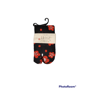 TOHOSEIKYOU Socks - Tabi - Flower Pattern Red and Black 1 Pair 23-25cm