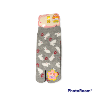 INASAKA MERIYASU Socks - Tabi - White Bunny Pattern and Gray Sakura 1 Pair 16-22cm