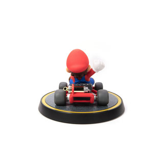 Dark Horse Figurine - Nintendo Mario Kart - Mario et son Kart First 4 Figures Statuette en PVC 8"