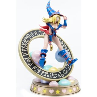 Dark Horse Figurine - Yu-Gi-Oh! - Dark Magician Girl First 4 Figures Figures Statue PVC 12" (Vabriant Edition)