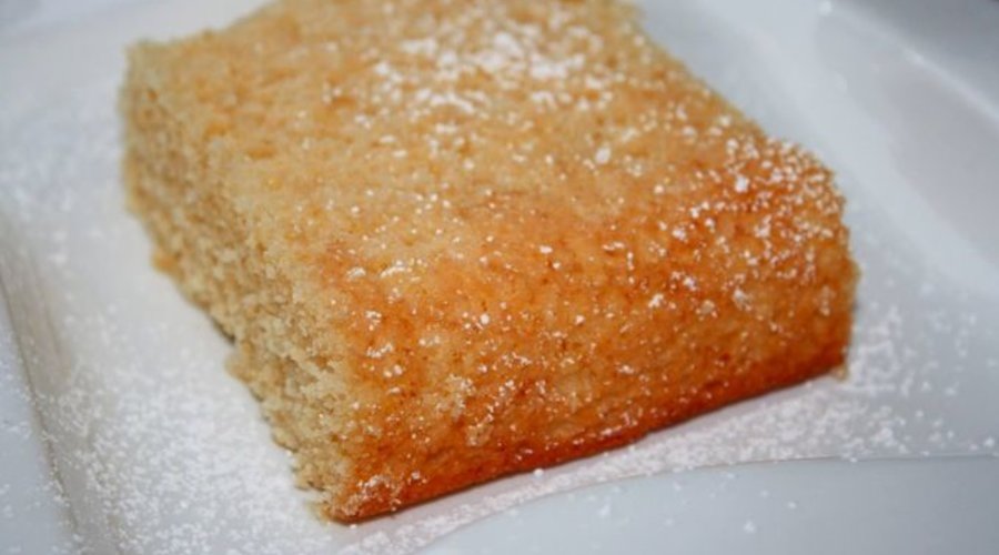 Lemon Agrumato Olive Oil & Polenta Cake