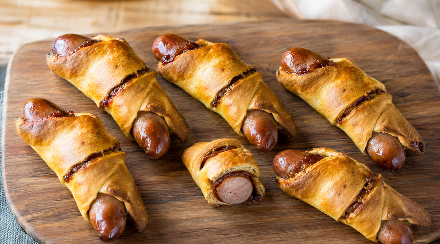 Honey & Habanero Bacon Jam Bratwurst Crescents