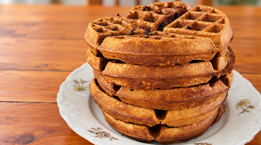 Whole Wheat Waffles with Fresh Fruit