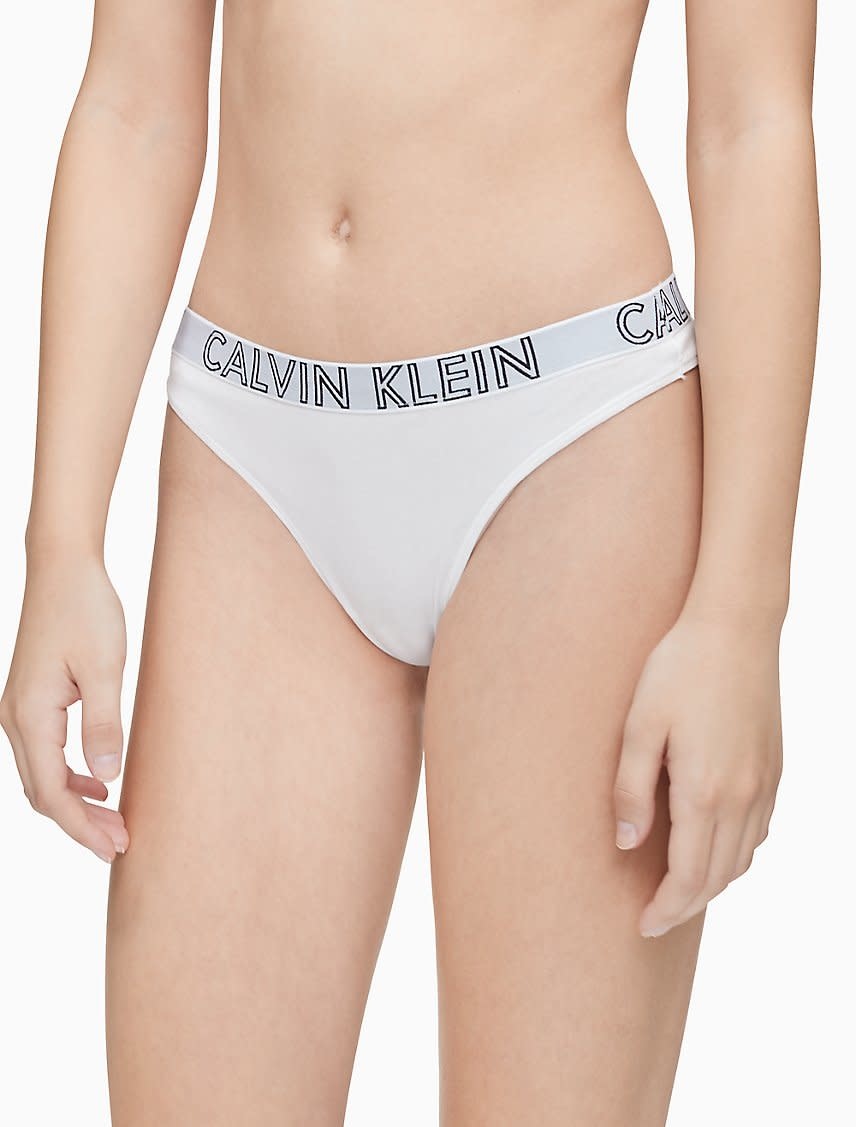 Calvin Klein Women's Ultimate CottonThong QD3636G