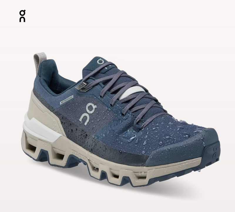 On On Women's Cloudwander Waterproof 73.98572