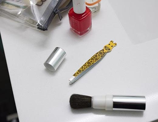 Kikkerland Kikkerland Safari Tweezers Assorted MN66-A