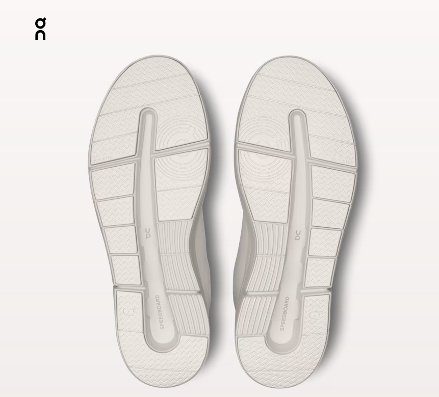 On On Femmes The Roger Advantage 3WD10650108