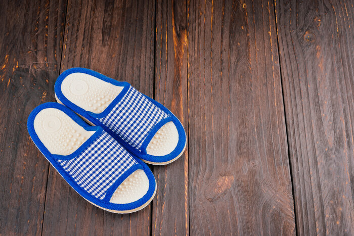 Men’s Slippers: A Complete Guide to Indoor Comfort and House Shoes