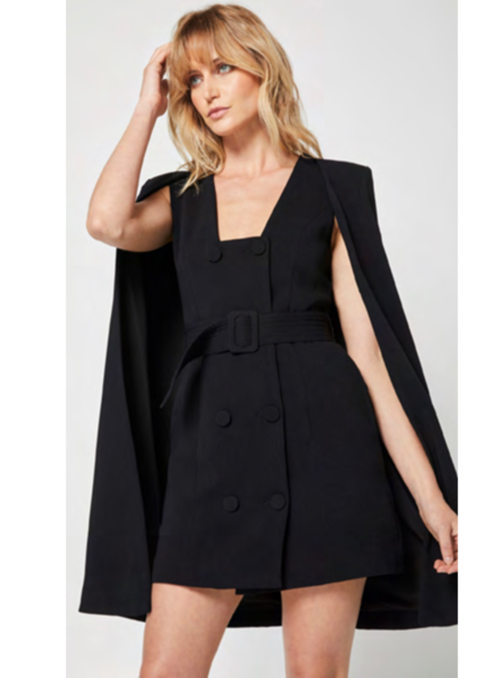 Elliatt Suzanne Suiting Cape in Black