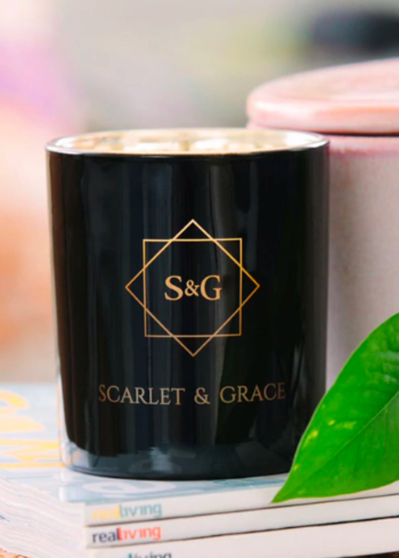 Scarlet & Grace 340g Soy Wax Candle - Wild Peony & Jasmine