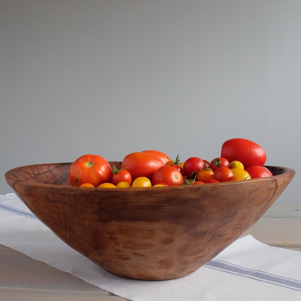 Round Higuerilla Salad Bowl 17"