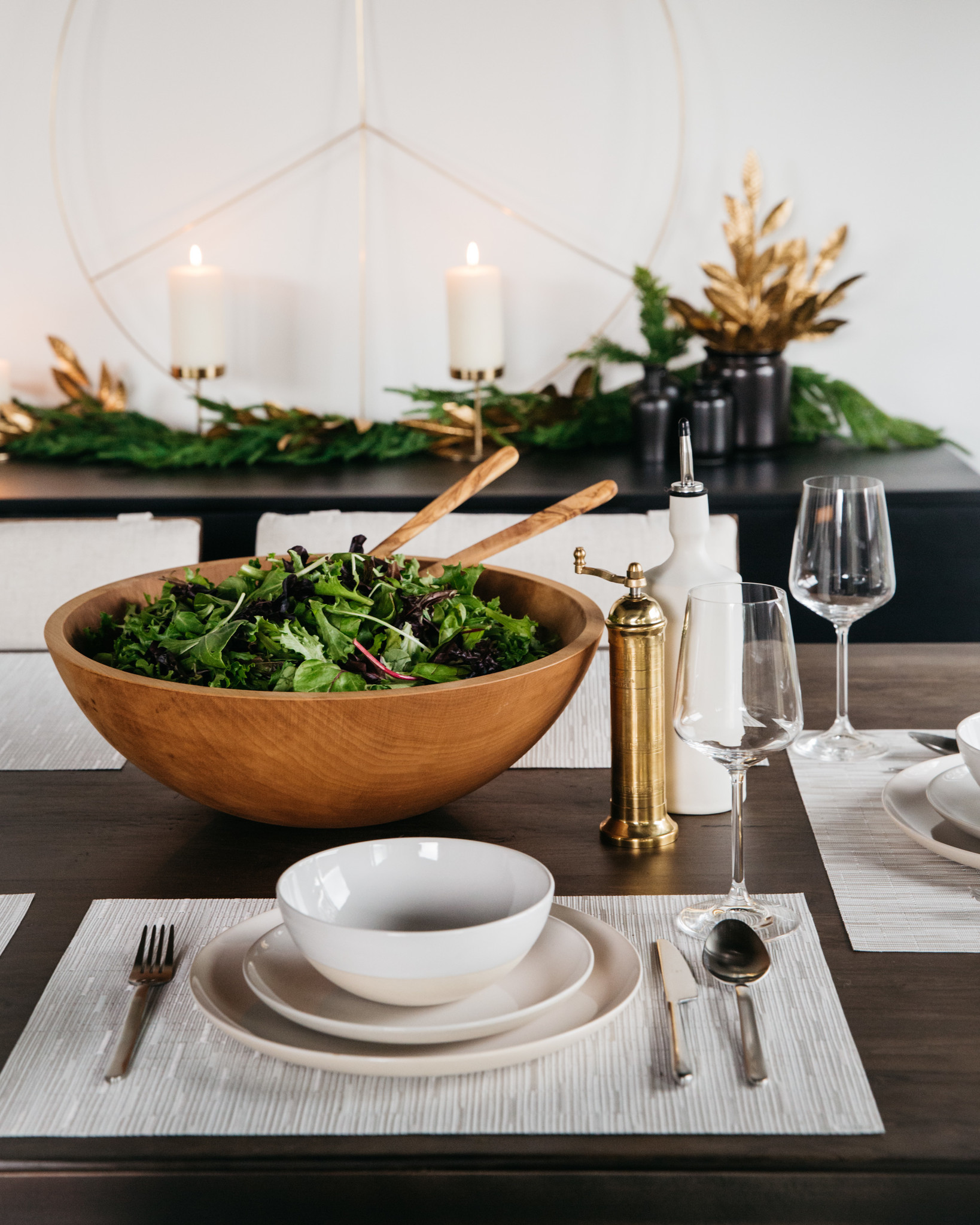 Creating a Beautiful Holiday Table