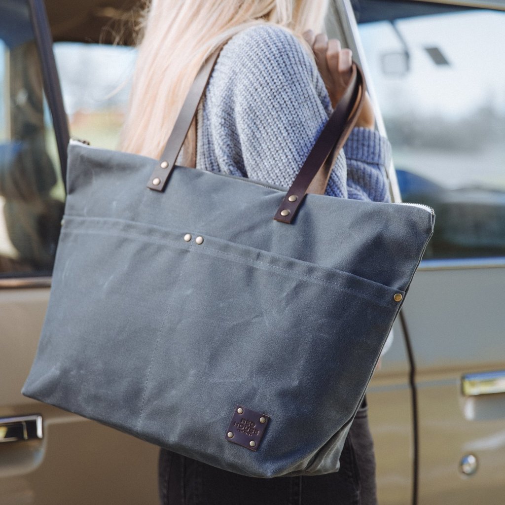 zip leather tote