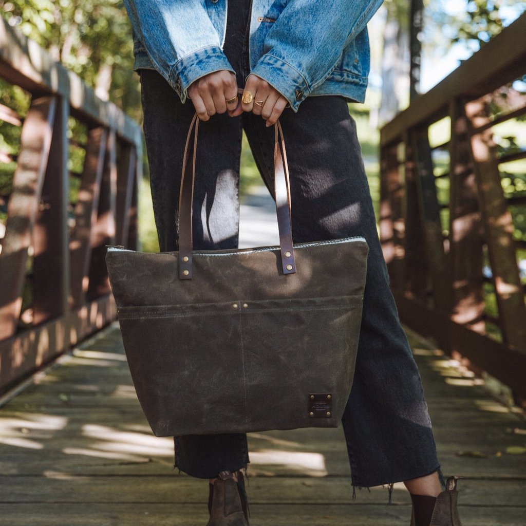 WAXED CANVAS TOTE BAG — RED HOUSE