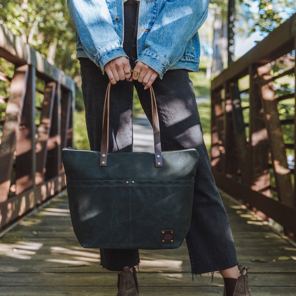 WAXED CANVAS TOTE BAG — RED HOUSE