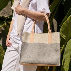 Graf Lantz Graf Lantz Jaunt Merino Wool Midi Tote