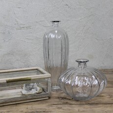 Lisa Scalloped Vase