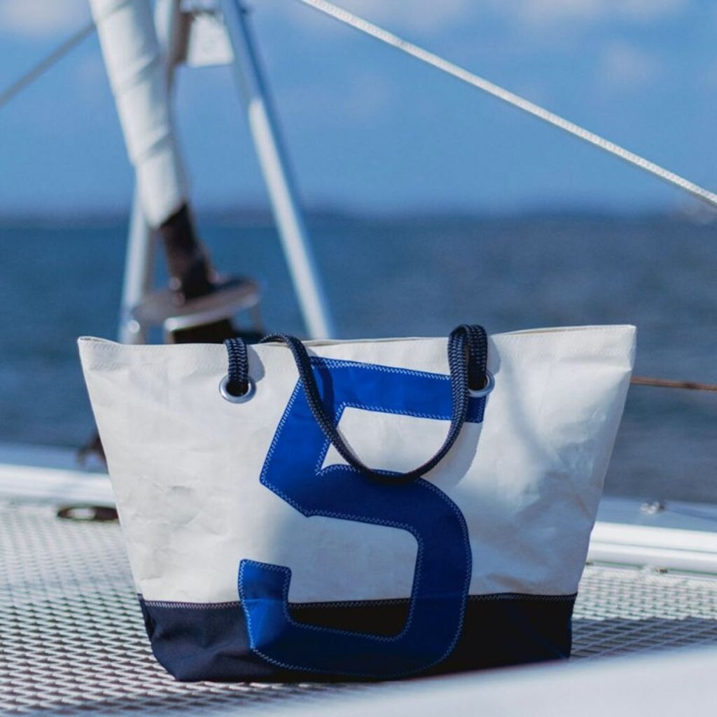 727 Sailbags Recycled Sail Carla Travel Bag