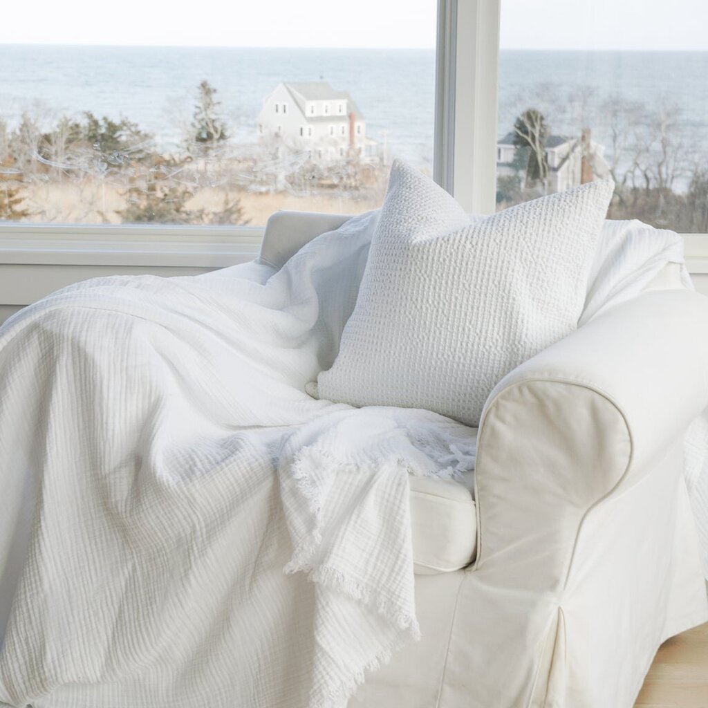 Oversized Crinkle Blanket