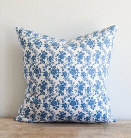 Mia Pillow 22"