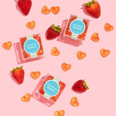 Sugarfina Strawberry Hearts - Small