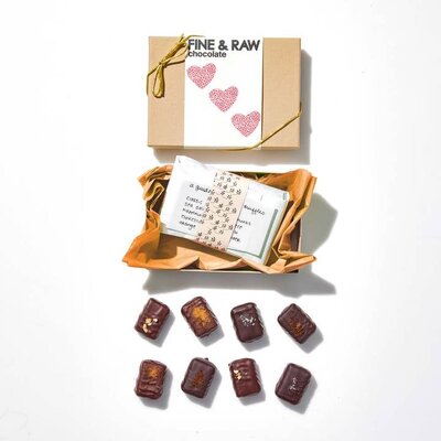 Fine & Raw Fine & Raw Valentines Truffle Gift Set