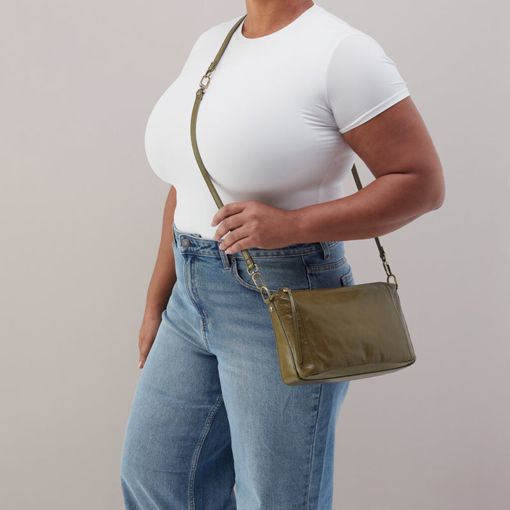 Hobo Hobo Darcy Carry-All Crossbody