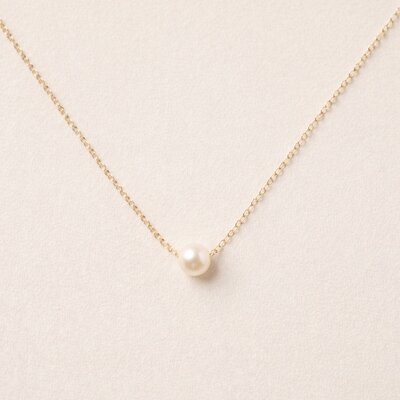 Floating Pearl Necklace
