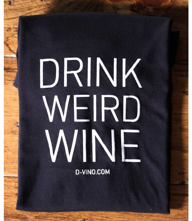 T-shirt "Drink Weird Wine"