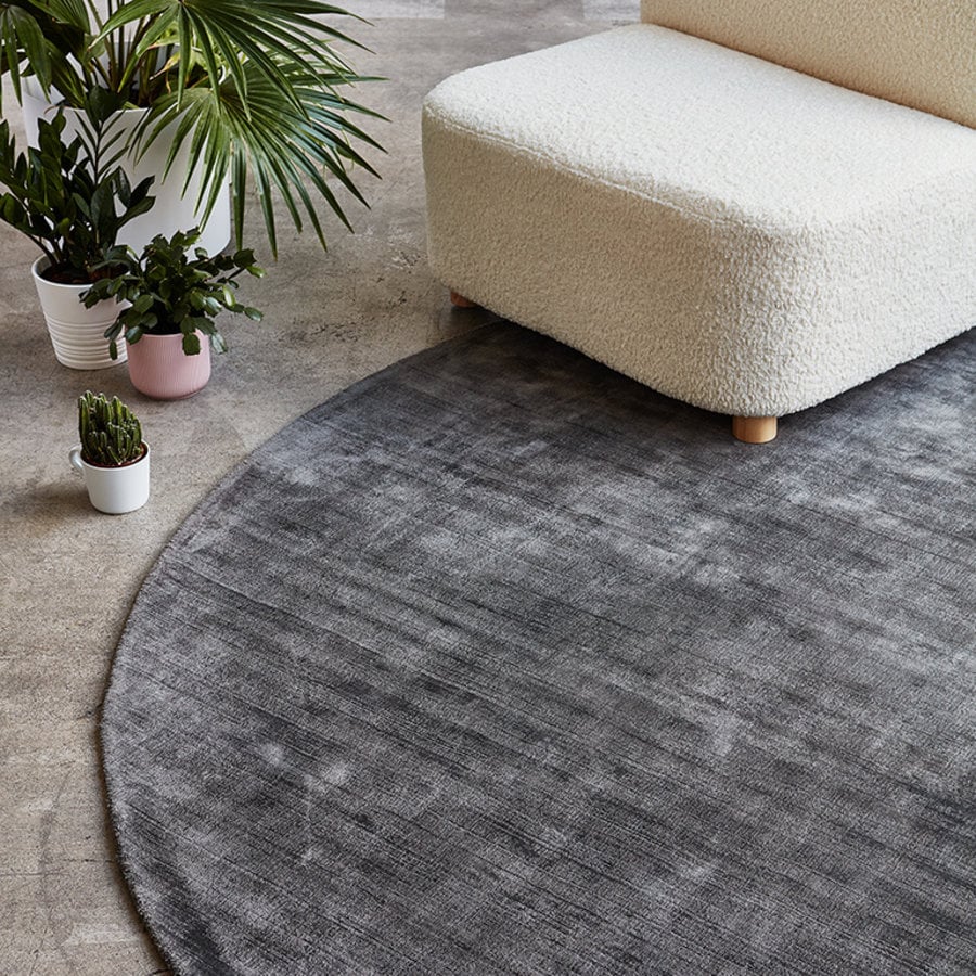 FUMO ROUND RUG by Gus* Modern