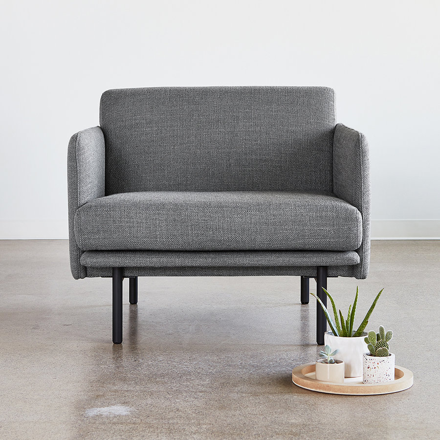 FAUTEUIL FOUNDRY TISSU par Gus* Modern