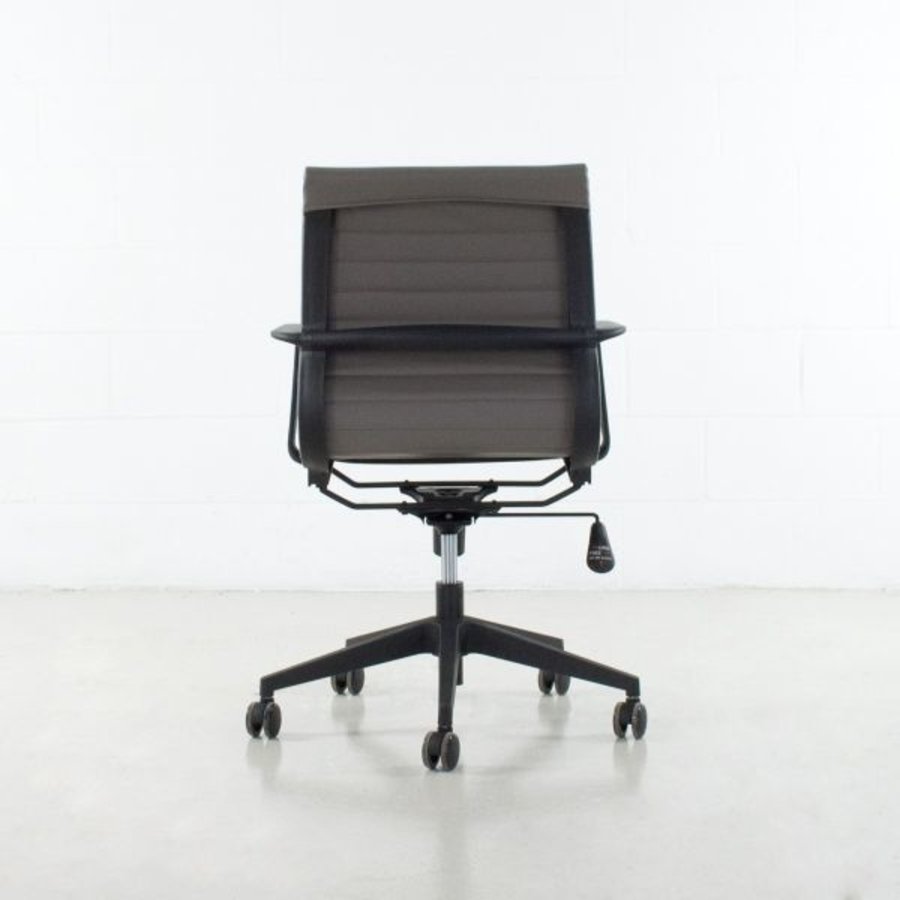 LOW BACK OFFICE CHAIR GREY