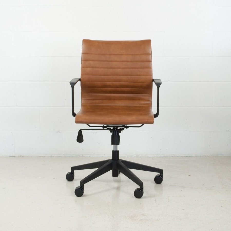 LOW BACK OFFICE CHAIR TAN