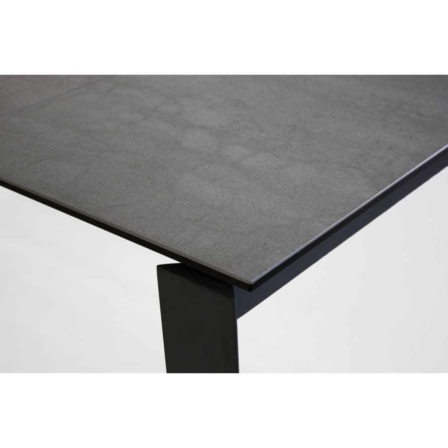 CASPER EXTENDABLE DINING TABLE