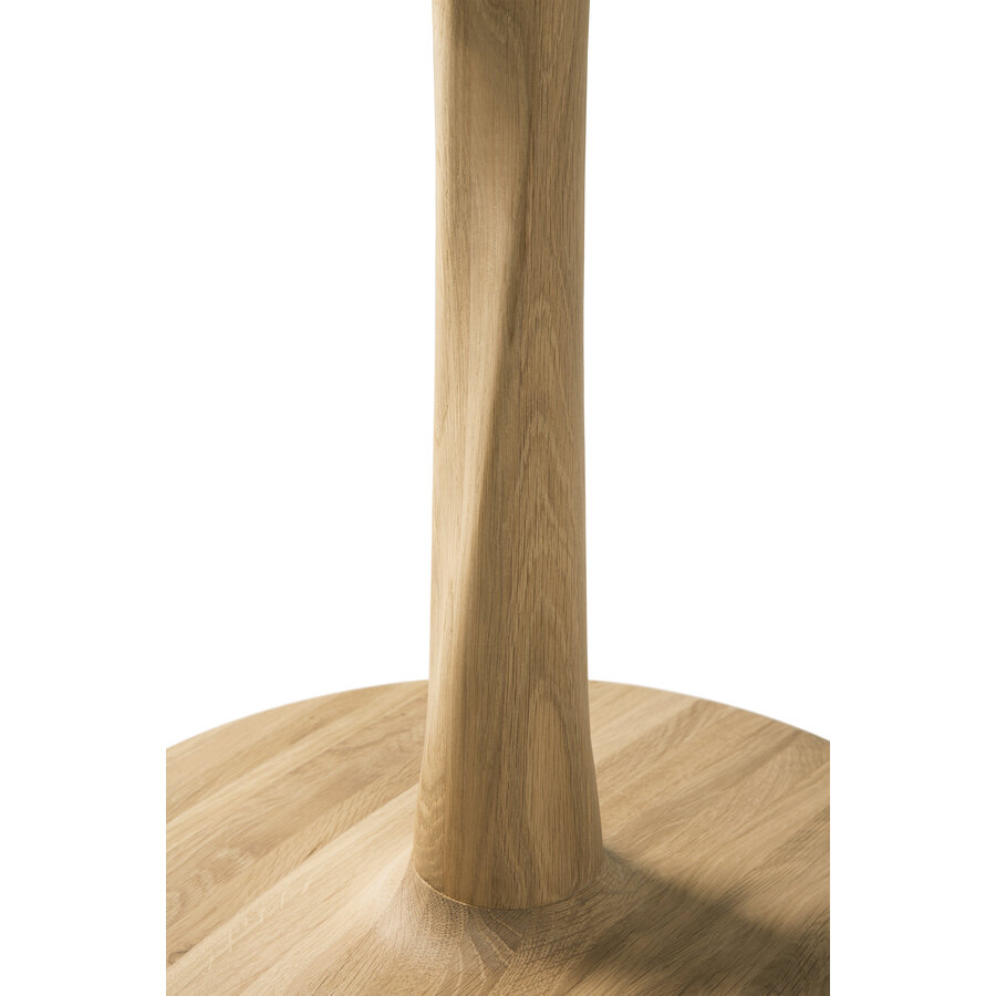 TABLE À DÎNER TORSION - CHÊNE VERNIS - RONDE 28'' par Ethnicraft