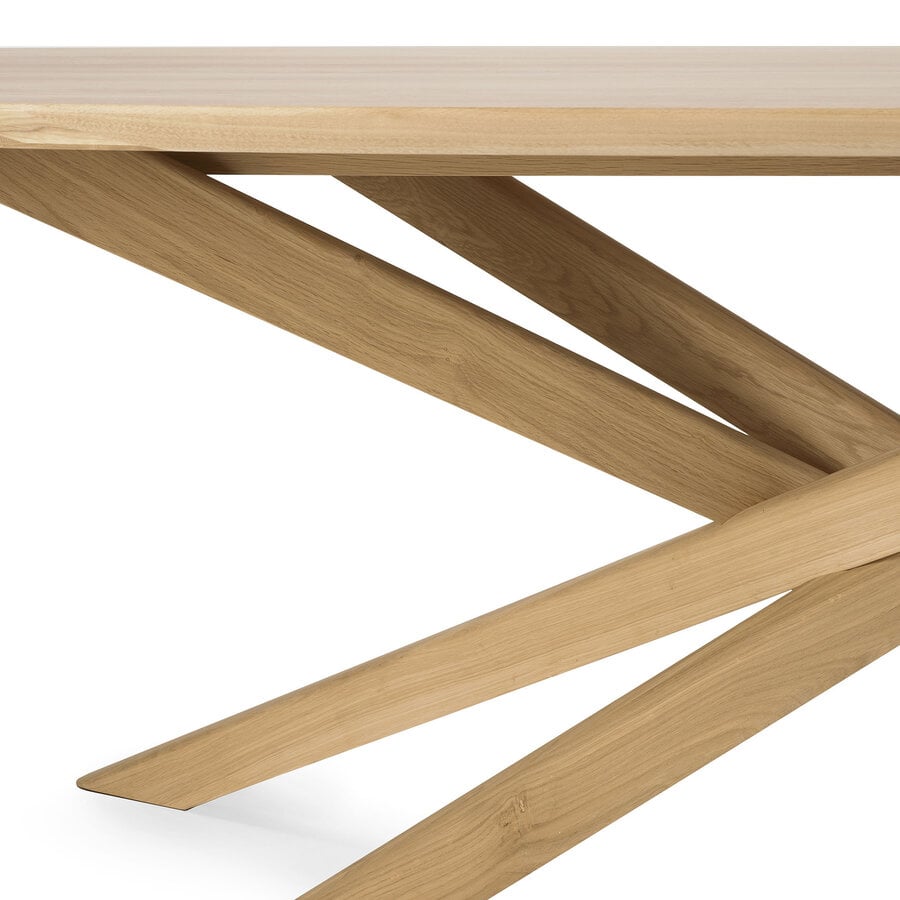 TABLE À DÎNER MIKADO 105'' x 54.5'' - CHÊNE - OVALE par Ethnicraft