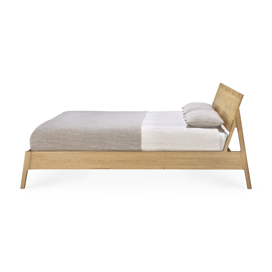 AIR BED - OILED OAK by Ethnicraft
