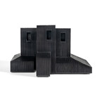 MODERN FARHOUSE - ACAJOU VERNI - NOIR par Ethnicraft