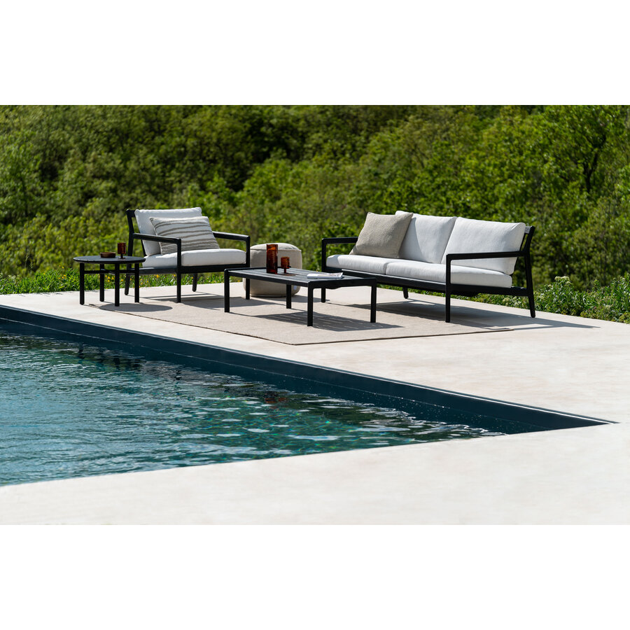 CANAPÉ EXTÉRIEUR JACK - TECK VERNI - NOIR 2 PLACE+ par Ethnicraft