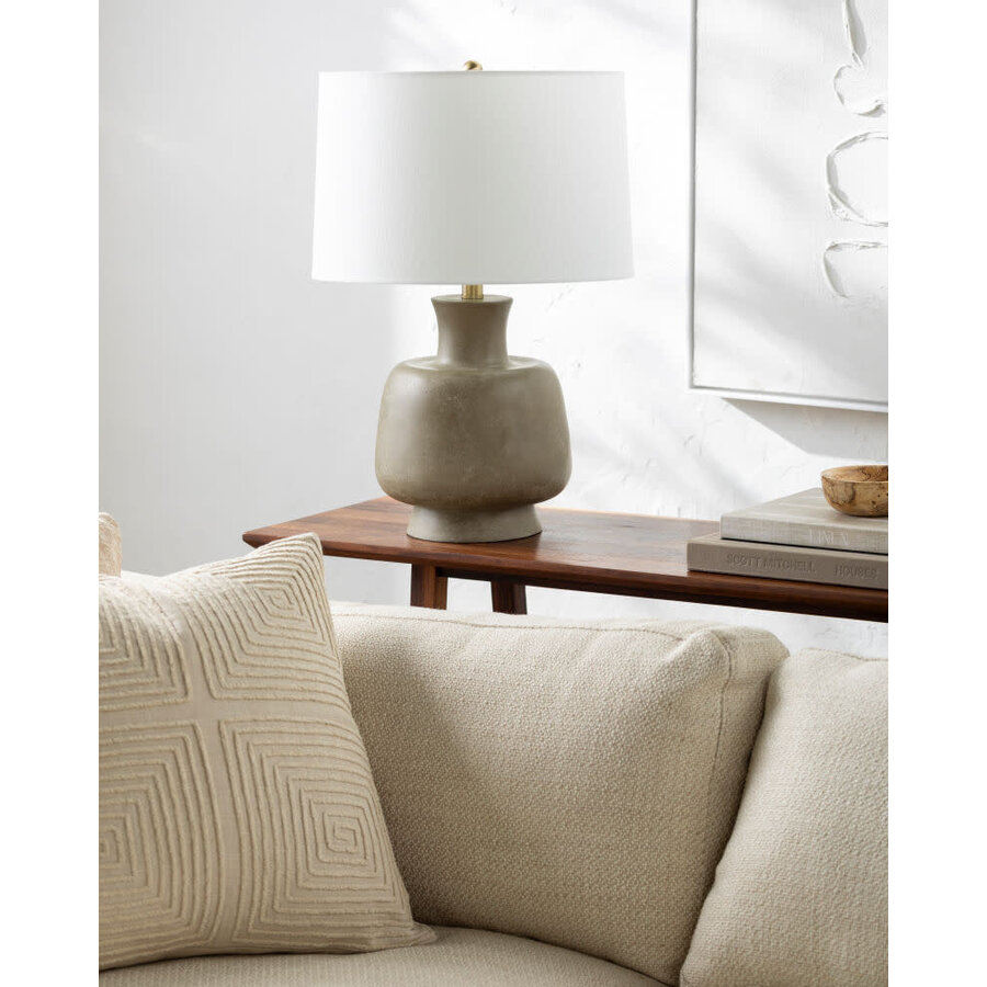 BELTON TABLE LAMP