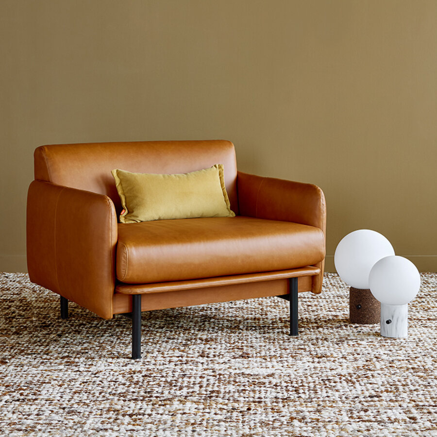 FAUTEUIL FOUNDRY CUIR par Gus* Modern