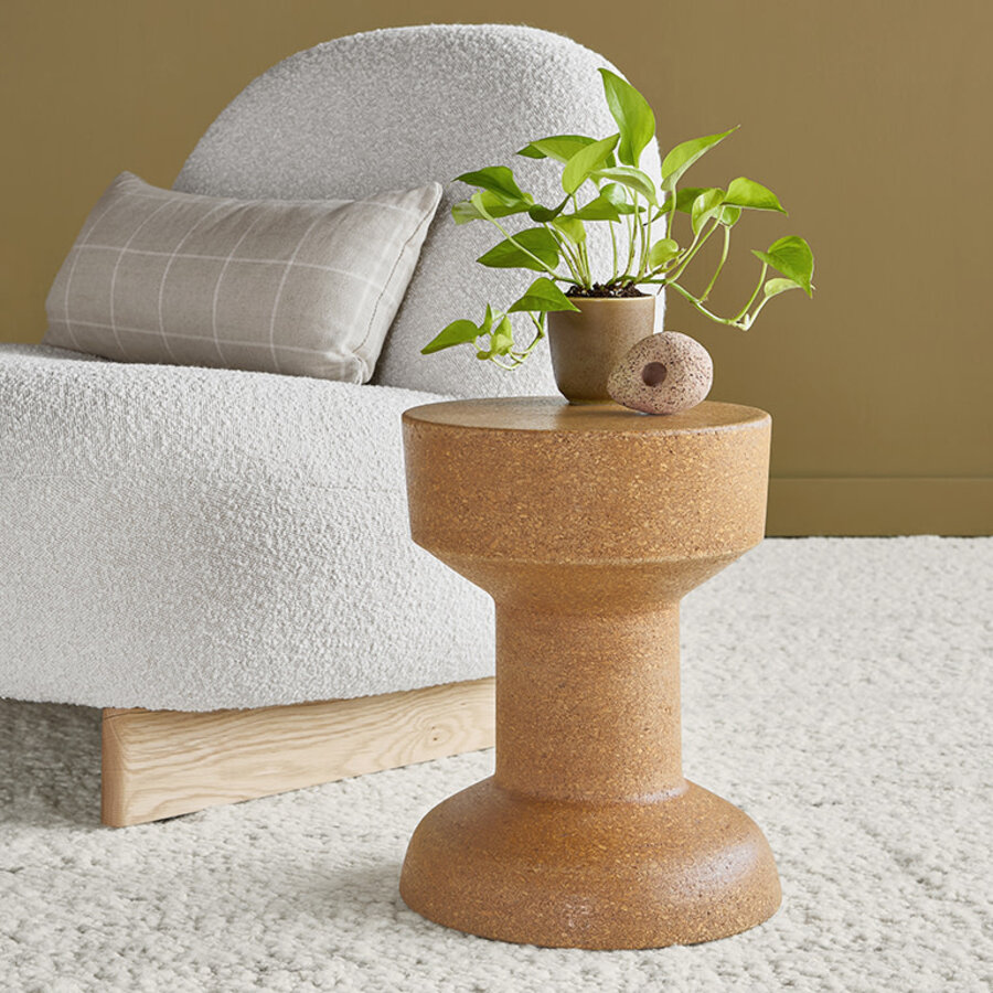 TABLE D'APPOINT TROPHY par Gus* Modern