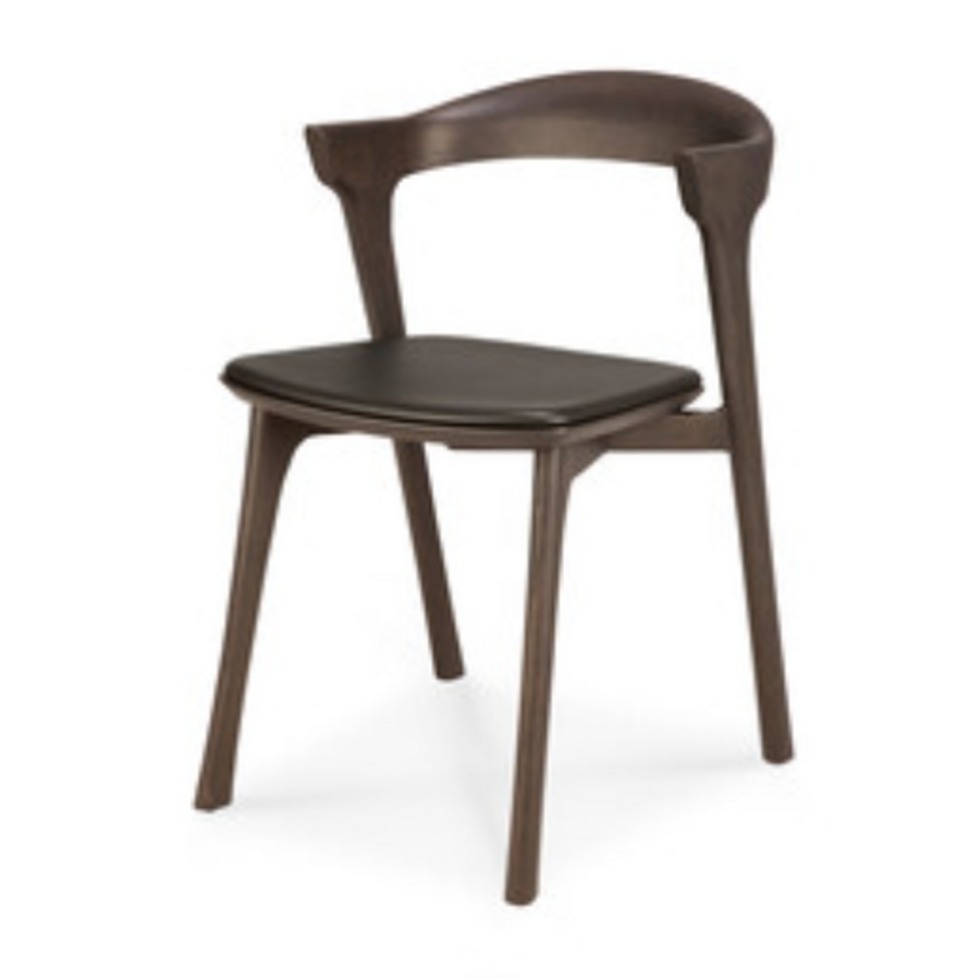 CHAISE BOK - CHÊNE BRUN VERNI ET CUIR BRUN par Ethnicraft