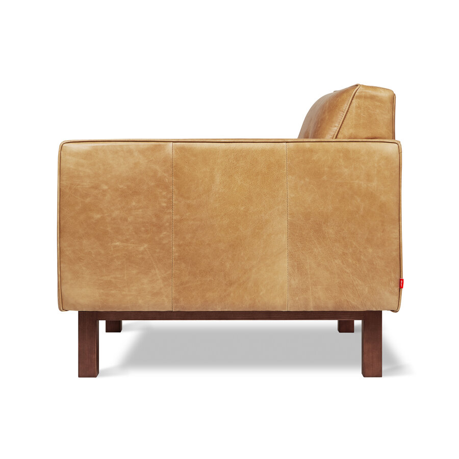DEMO / EMBASSY ARMCHAIR – Canyon Whiskey Leather