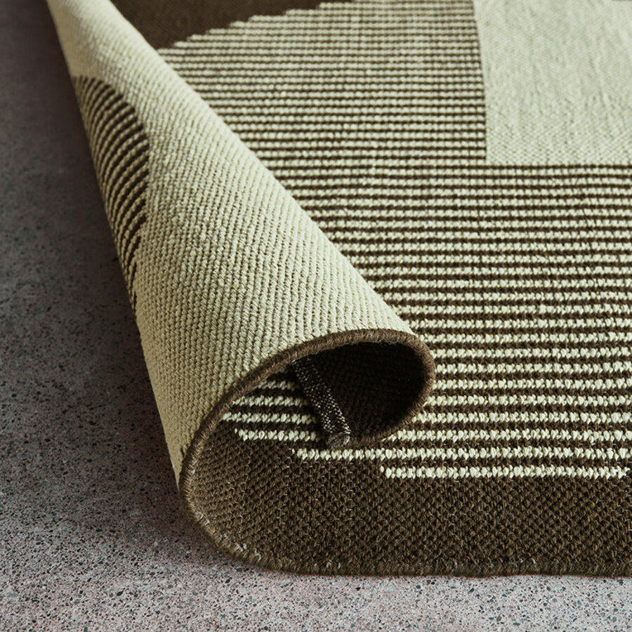 TAPIS RÉVERSIBLE CONSTRUCT CARGO par Gus* Modern