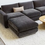 PODIUM OTTOMAN par Gus* Modern