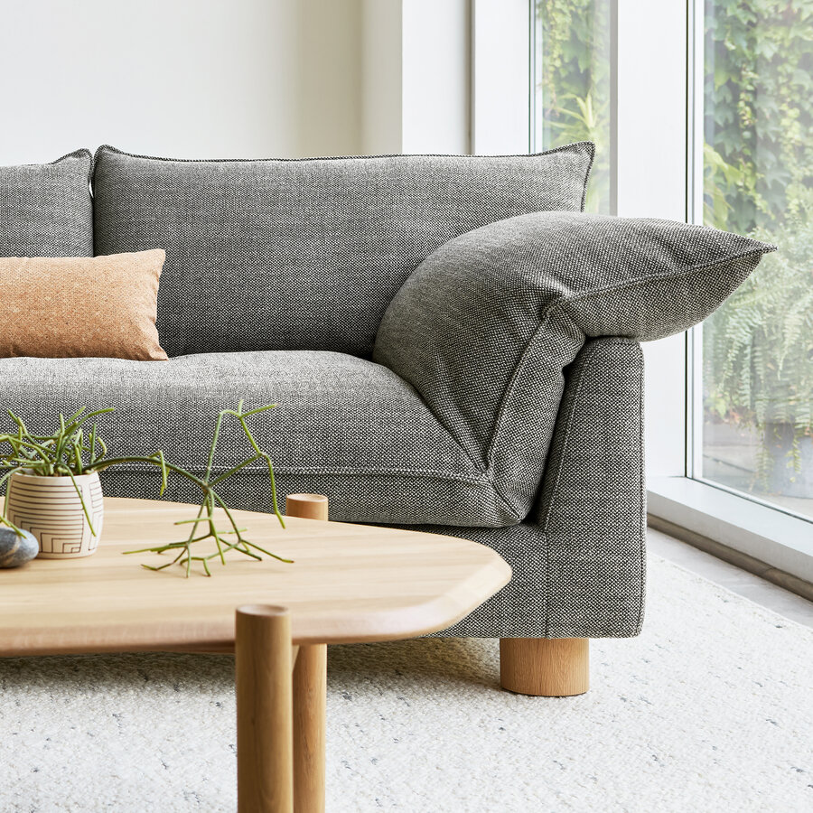 ZOE SOFA