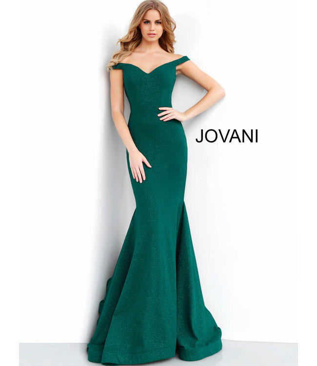 55187 Robe ajustée à encolure en coeur