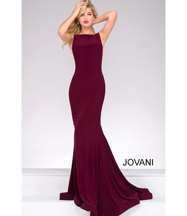 47100 Robe ajustée à col haut